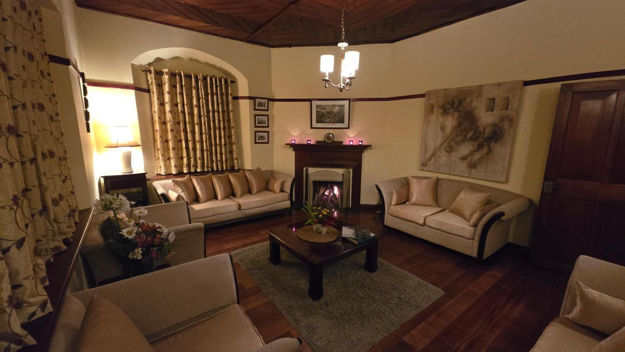 Brockenhurst Bungalow Нувара-Элия Экстерьер фото