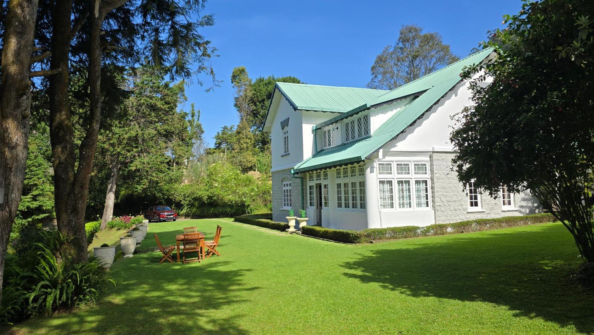 Brockenhurst Bungalow Нувара-Элия Экстерьер фото