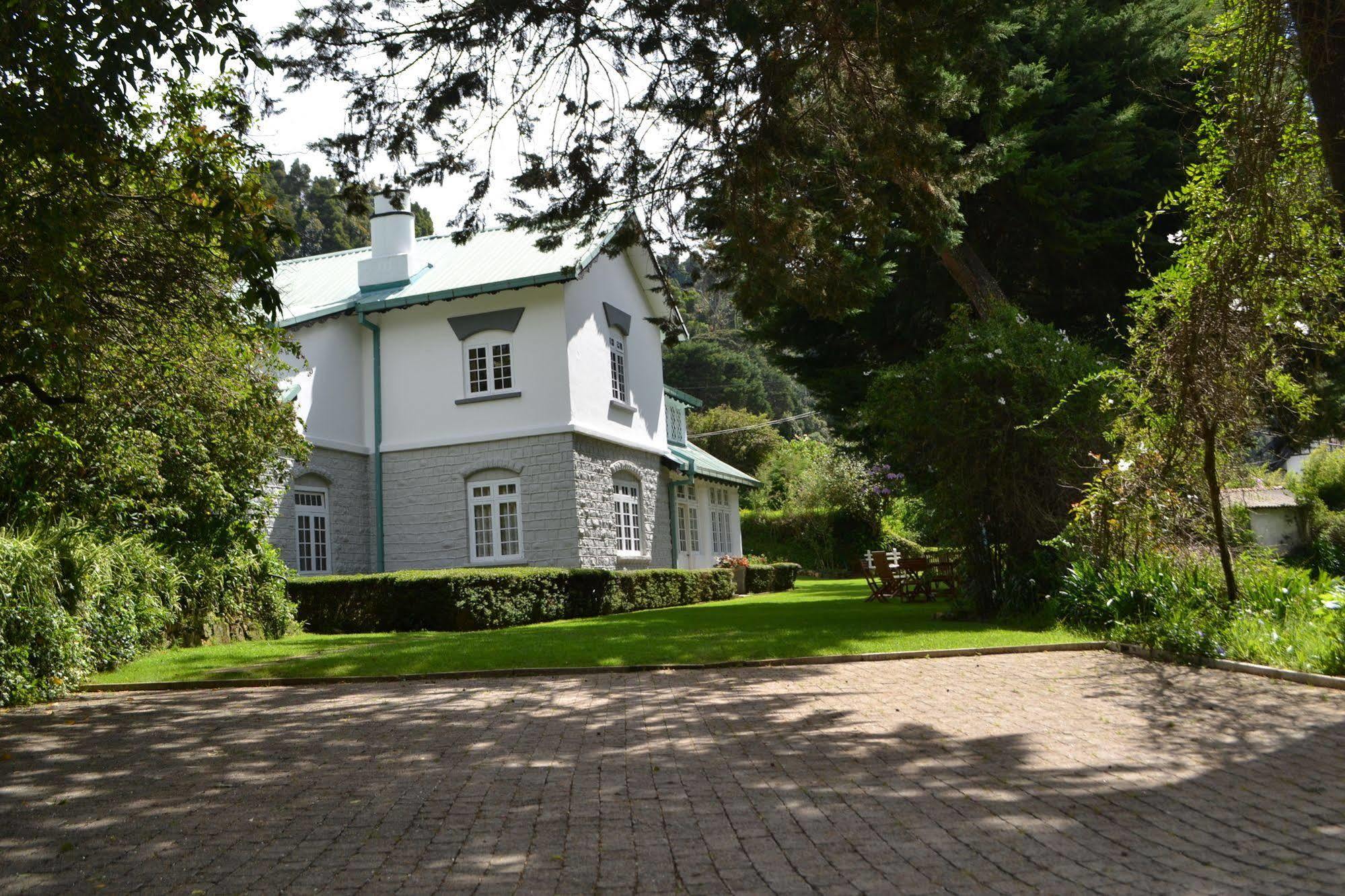 Brockenhurst Bungalow Нувара-Элия Экстерьер фото